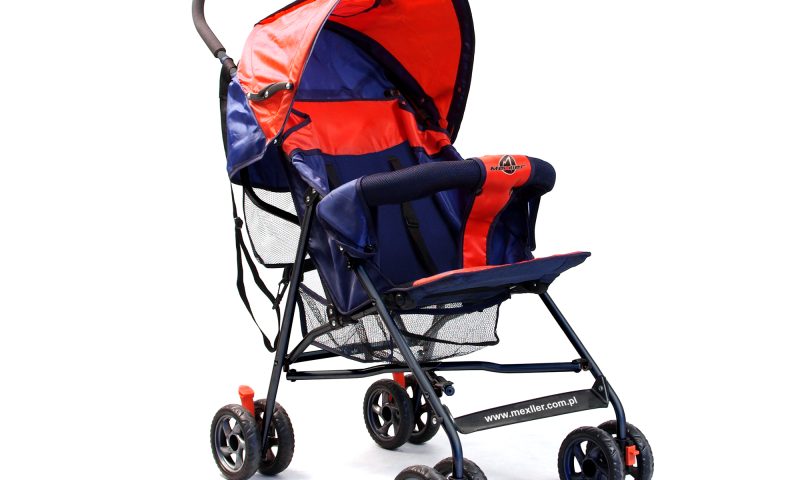 Wózek dziecięcy typu parasolka z wielopozycyjna budką - czerwony